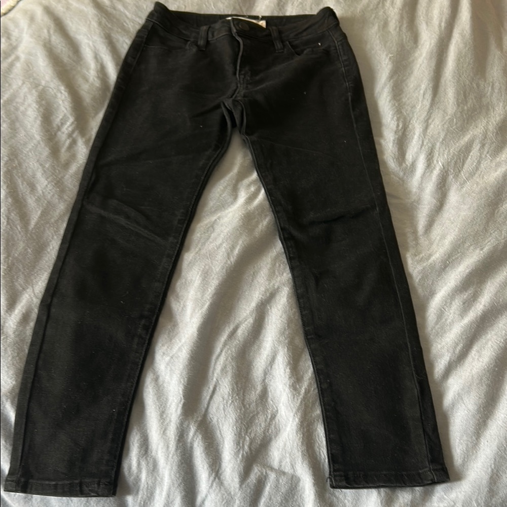 Stylish Black Skinny Jeans